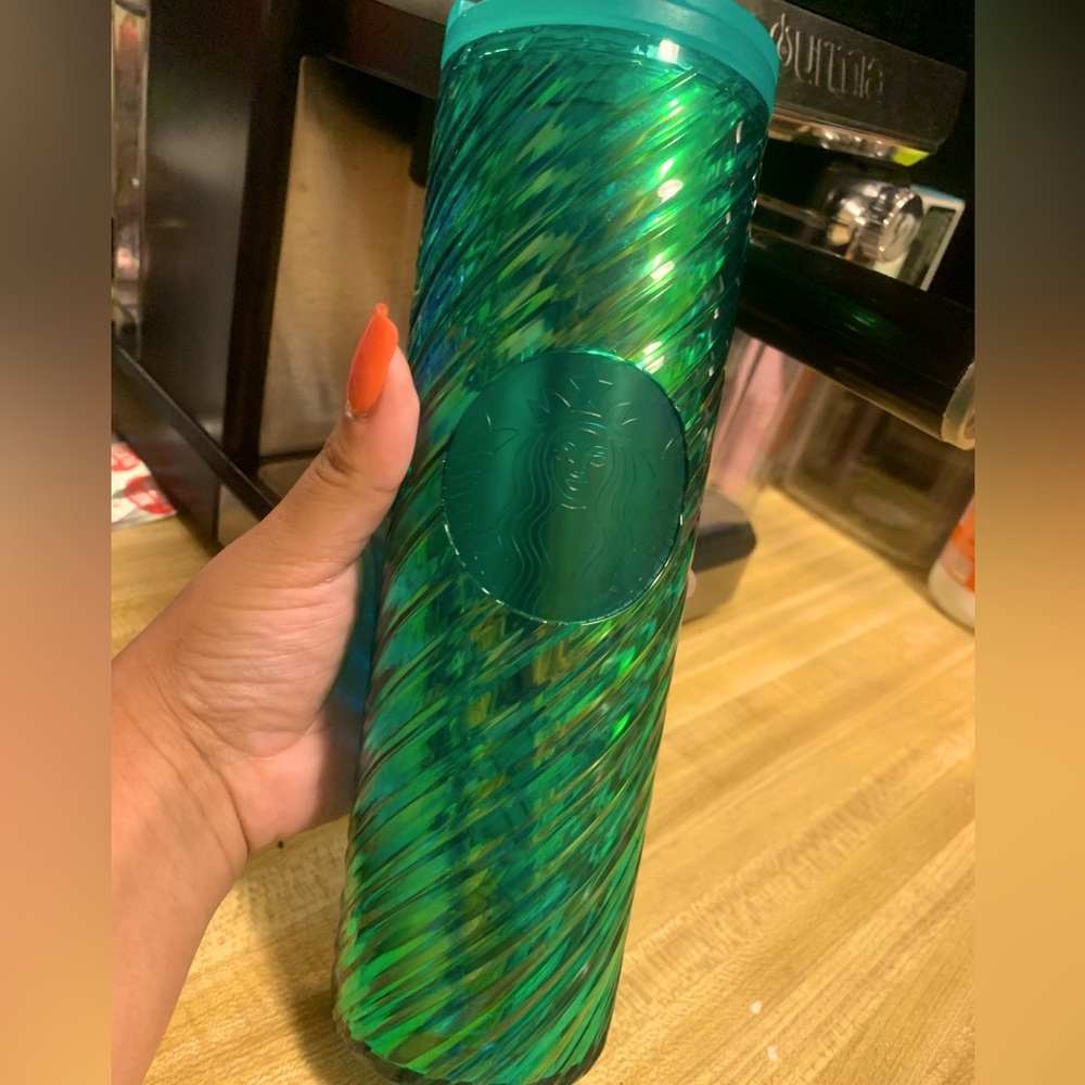 Starbucks green winter swirl tumbler cup